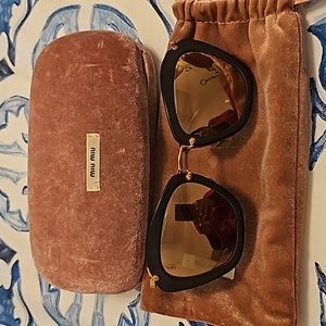 MIU MIU Sunglasses